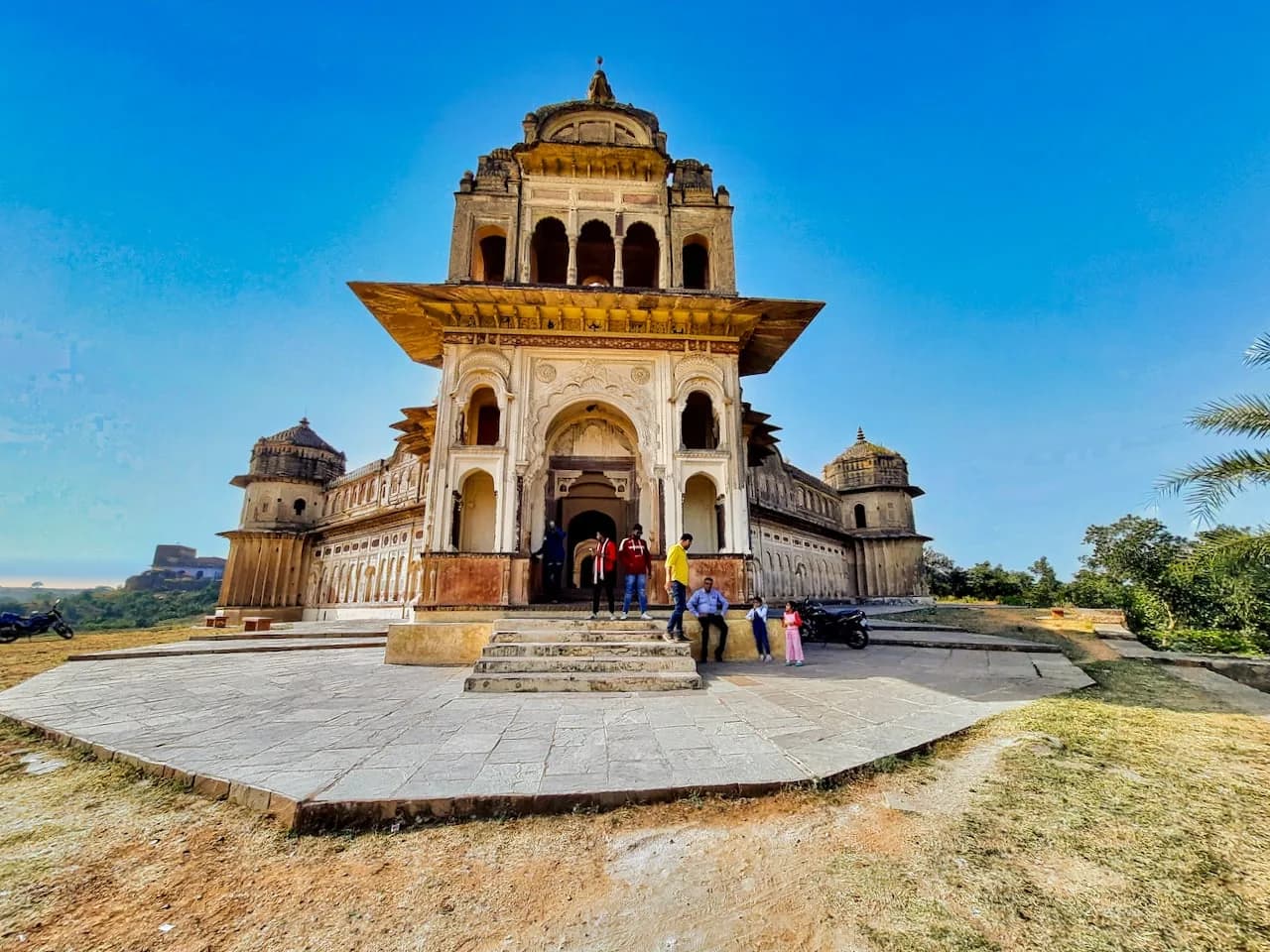 The Lakshmi temple at Orchha in Madhya Pradesh under a blue sky